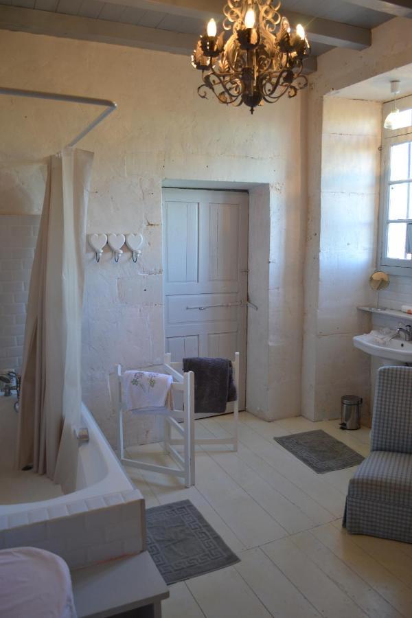 Bed and Breakfast Le Petit Logis Rouillac  Exterior foto